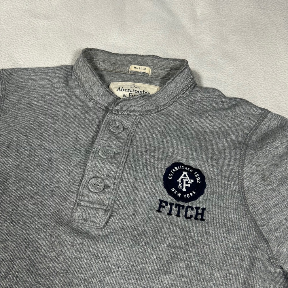 VTG Y2K Abercrombie & Fitch Henley Shirt Mens Large Grey Muscle Fit Long Sleeve